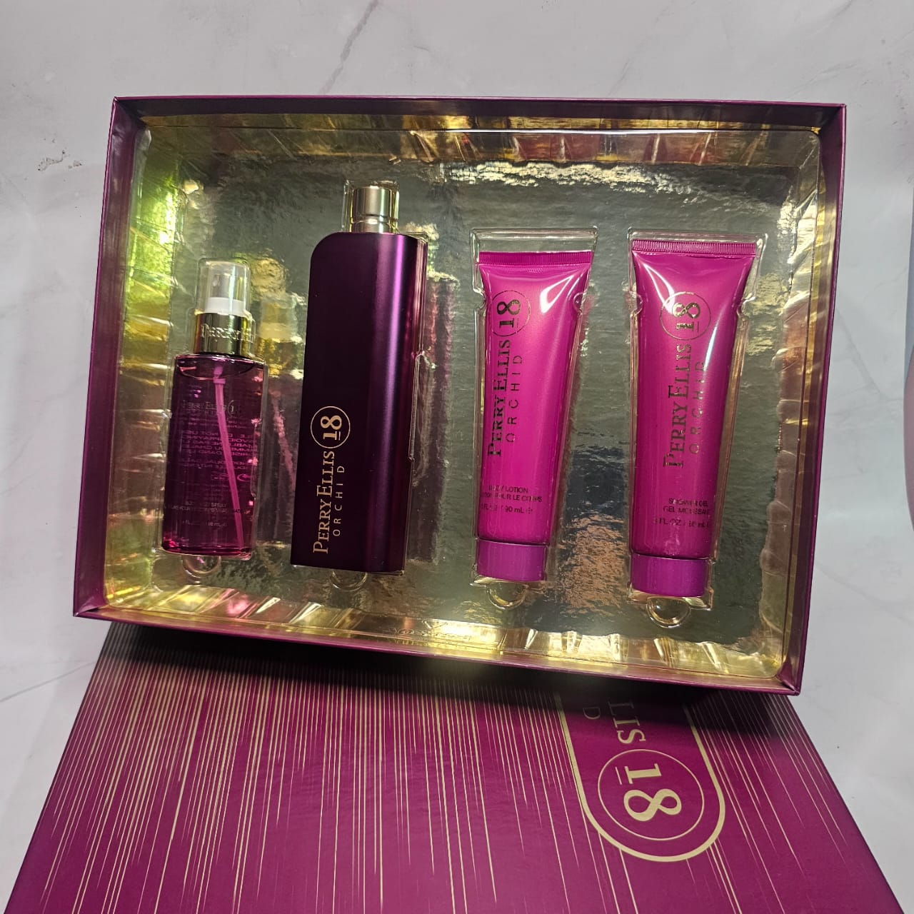 SET PERRY ELLIS 18 ORCHID 4 PIEZAS PARA MUJER