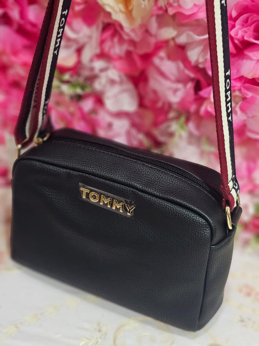 TOMMY MANOS LIBRES COLOR NEGRO PARA MUJER
