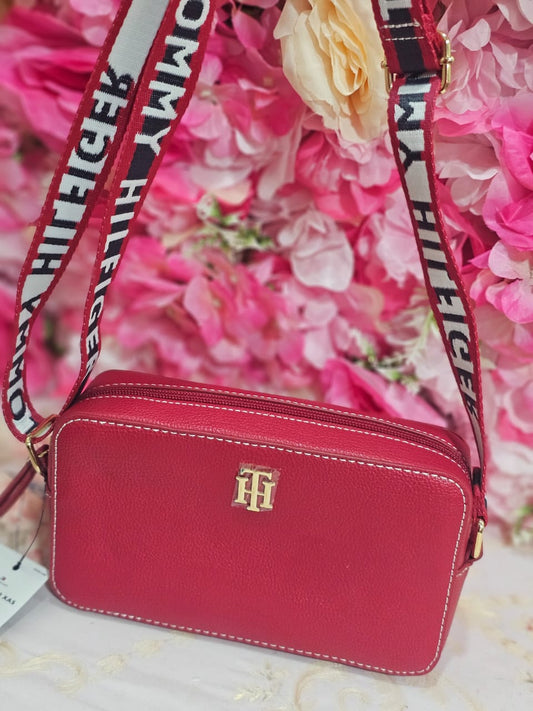 TOMMY MANOS LIBRES COLOR  ROJO PARA MUJER