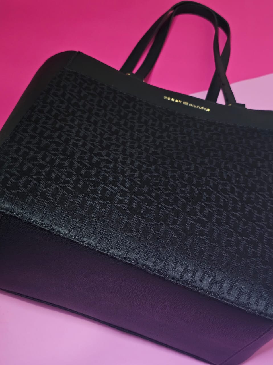 TOMMY COLOR NEGRO ESTILO TOTE BAG PARA MUJER